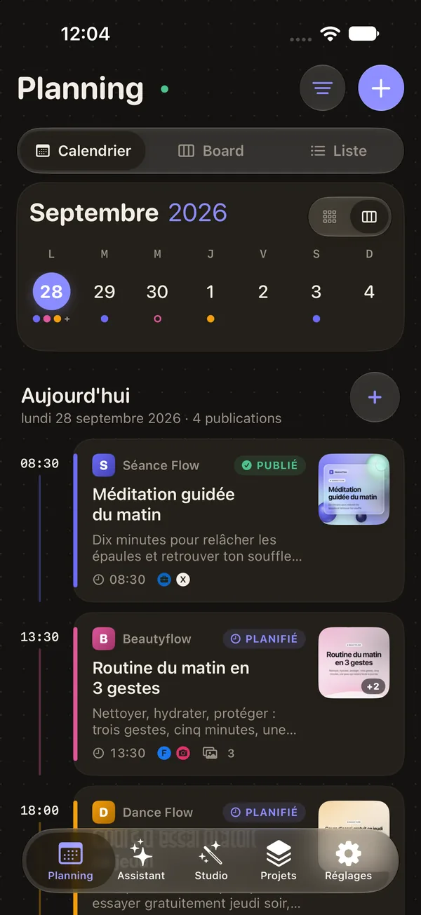 App SociaFlow sur iPhone : planning du mois et publications du jour